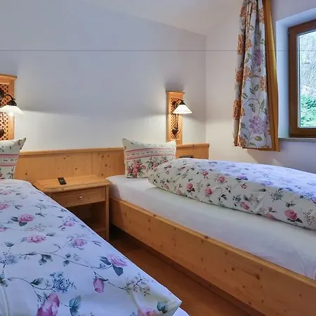 Tourist Boehm Hotel