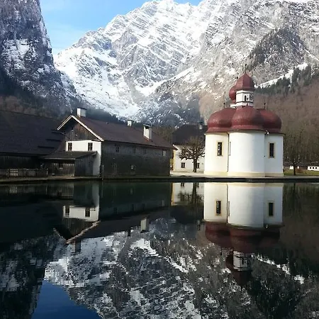 Tourist Boehm Hotel
