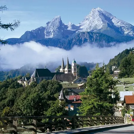 Tourist Boehm Hotel 3*
