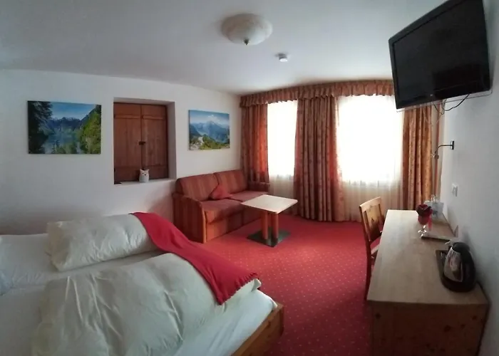 Tourist Boehm Hotel 3*