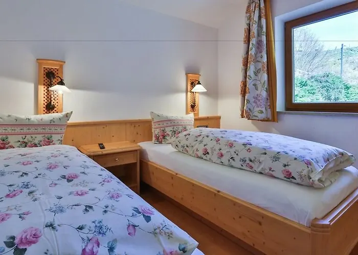 Tourist Boehm Hotel