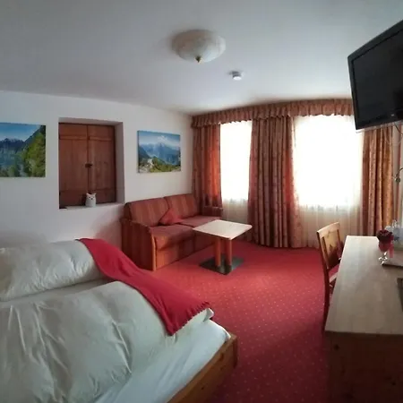 Tourist Boehm Hotel 3*