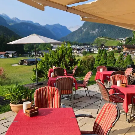 Tourist Boehm 3* Schoenau am Koenigsee