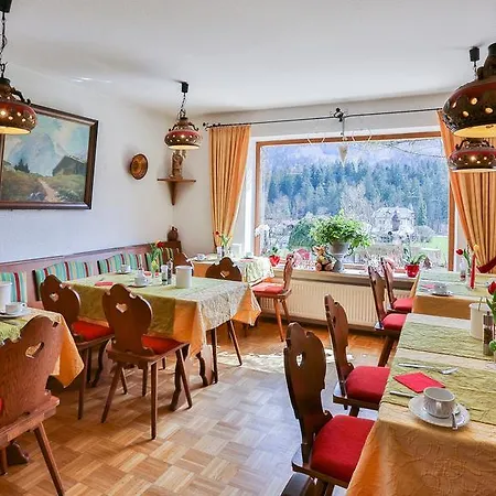 Hotell Tourist Boehm Schönau am Königssee