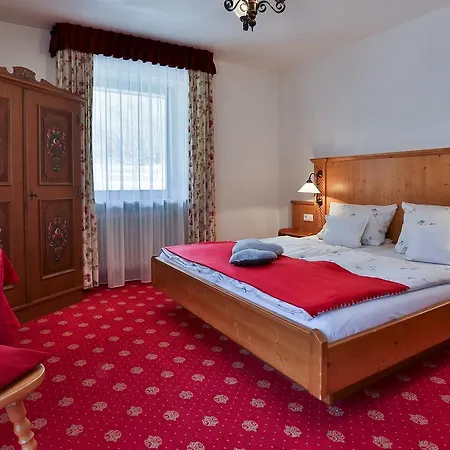 贝姆旅游酒店 3*