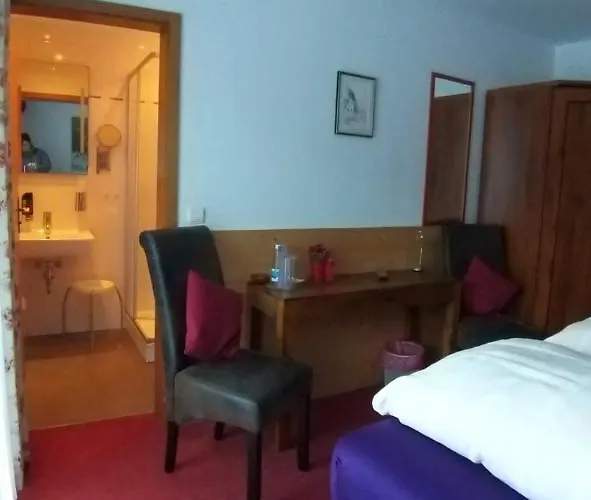 Tourist Boehm Otel 3*